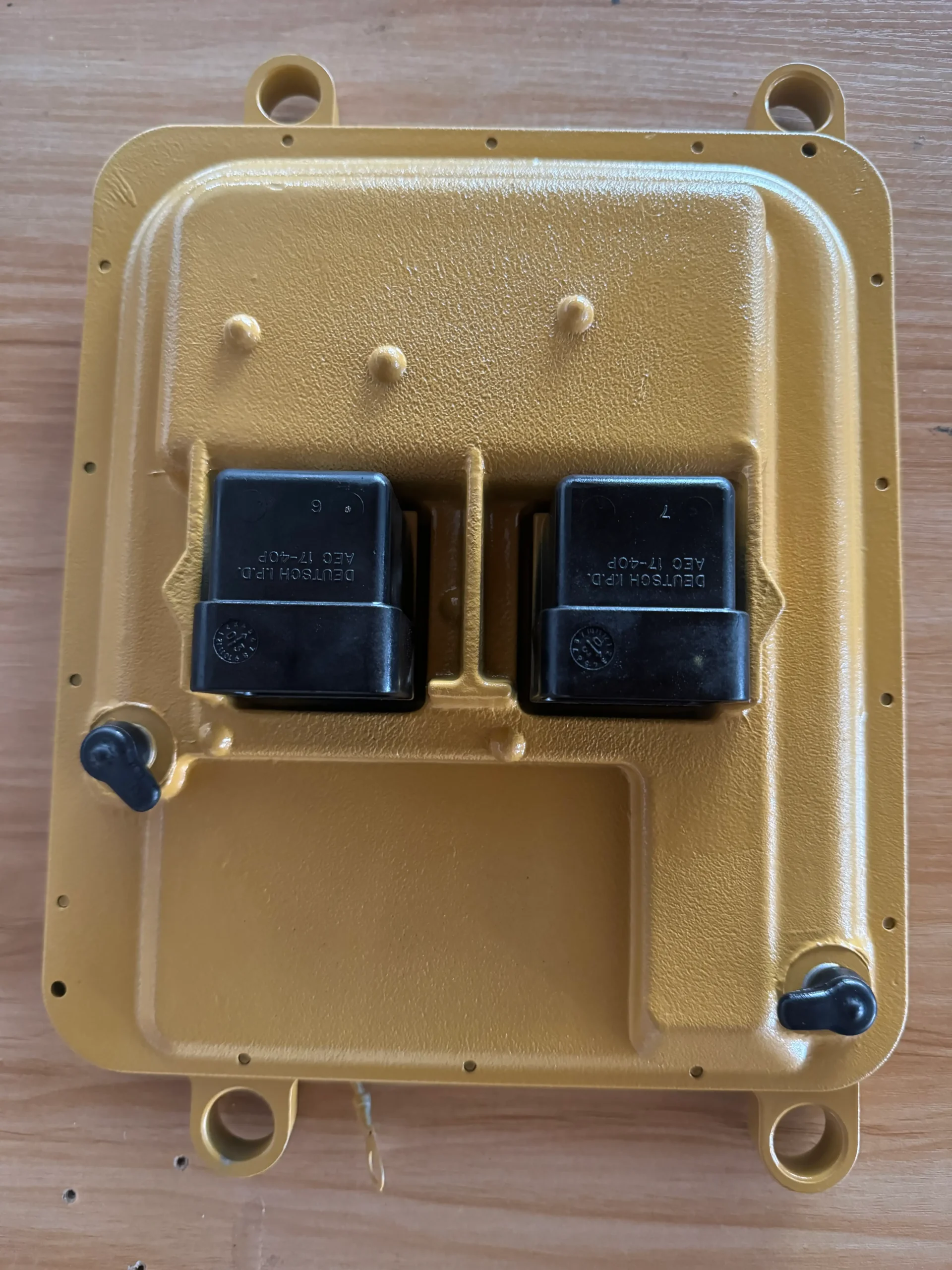 CAT 3406E 212-9449 ECM Front View Housing and Connectors