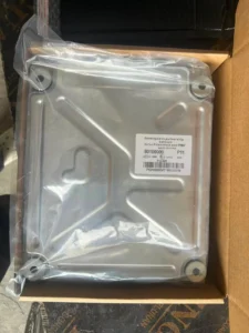 Inspecting Replacement and Worn Volvo 6010000 ECM Hardware